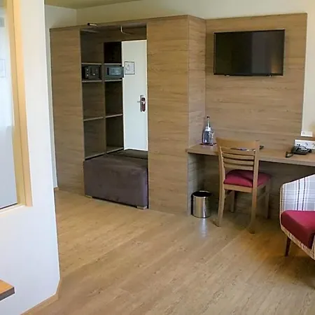 Boutique Zur Post Hotel 3*