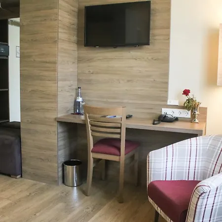 Hotel Boutique Zur Post 3*